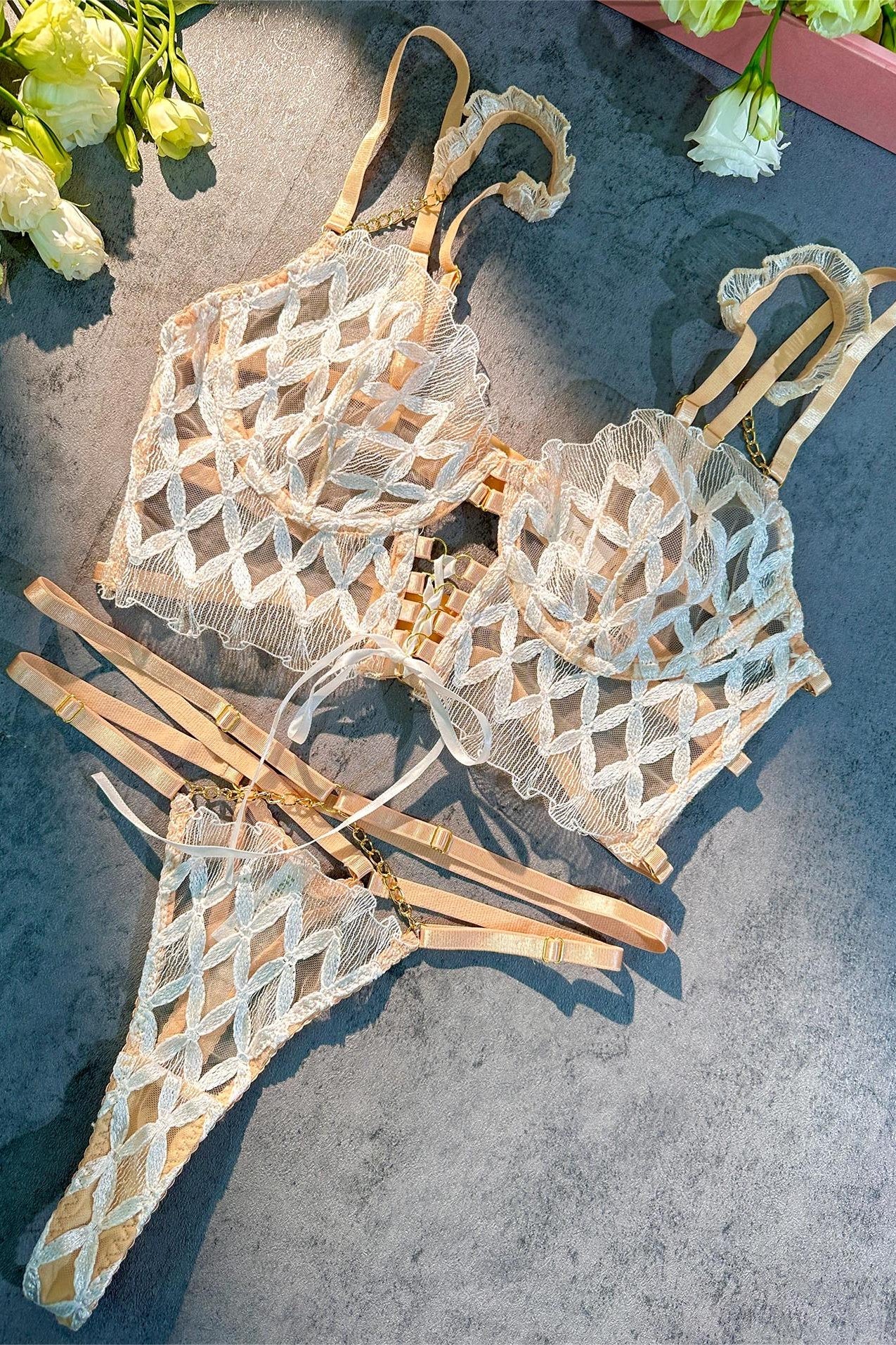 Delicate White Embroidery Lingerie Set - gosundaymarket