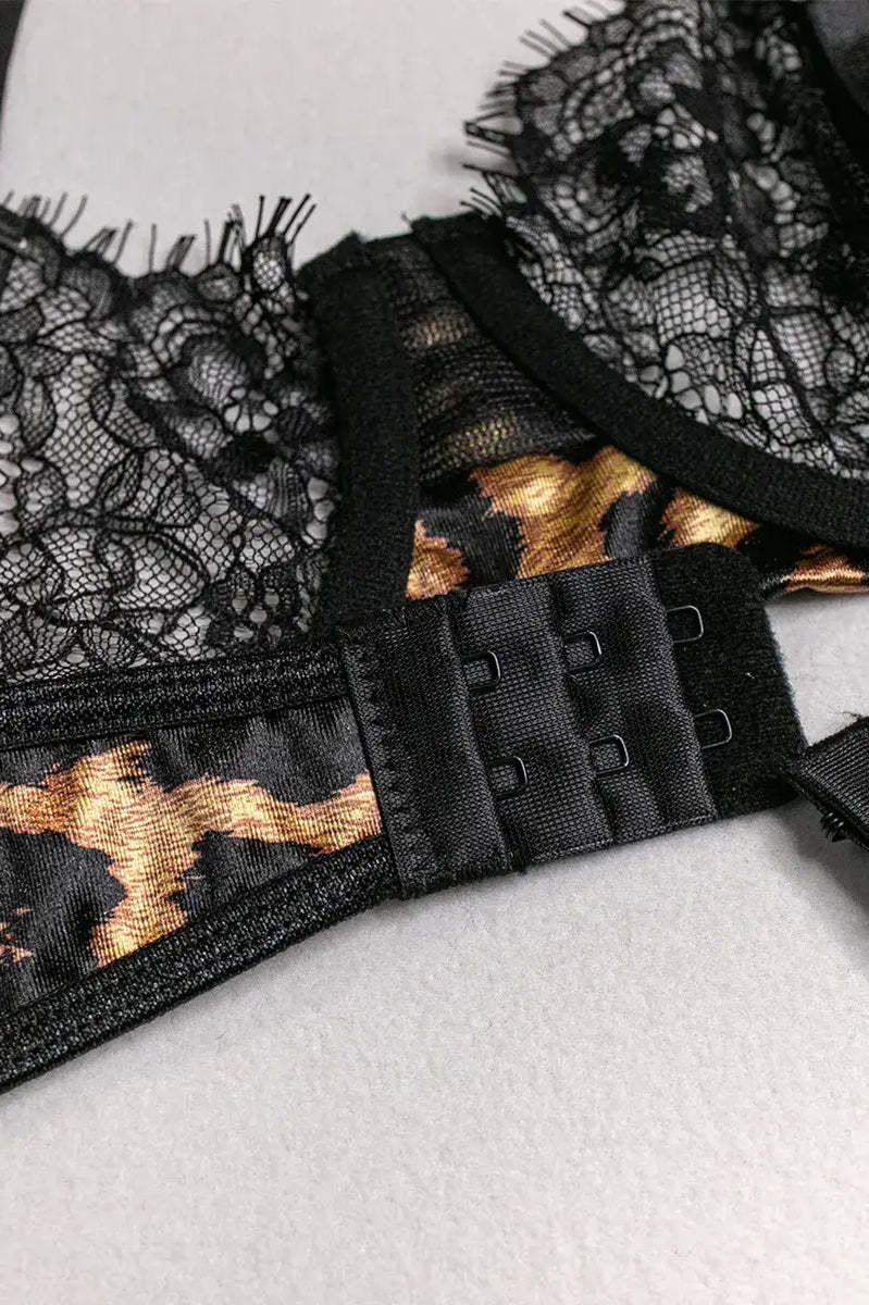 Back strap buckle detail on embroidered lace bra