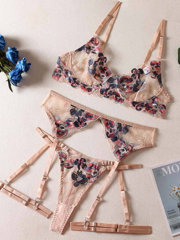 Romantic Floral Embroidered Lingerie 4 - Piece Set - gosundaymarket