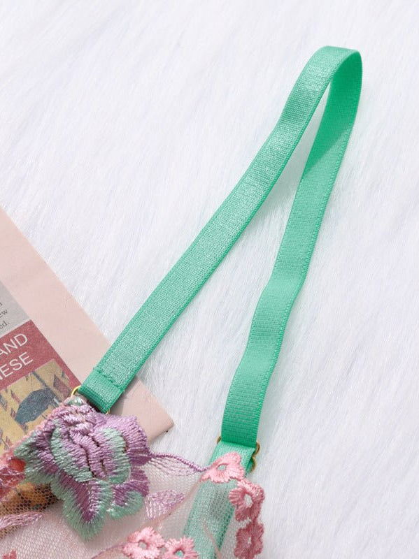 Tender Sweetheart Color Clash Lace Lingerie Set - gosundaymarket