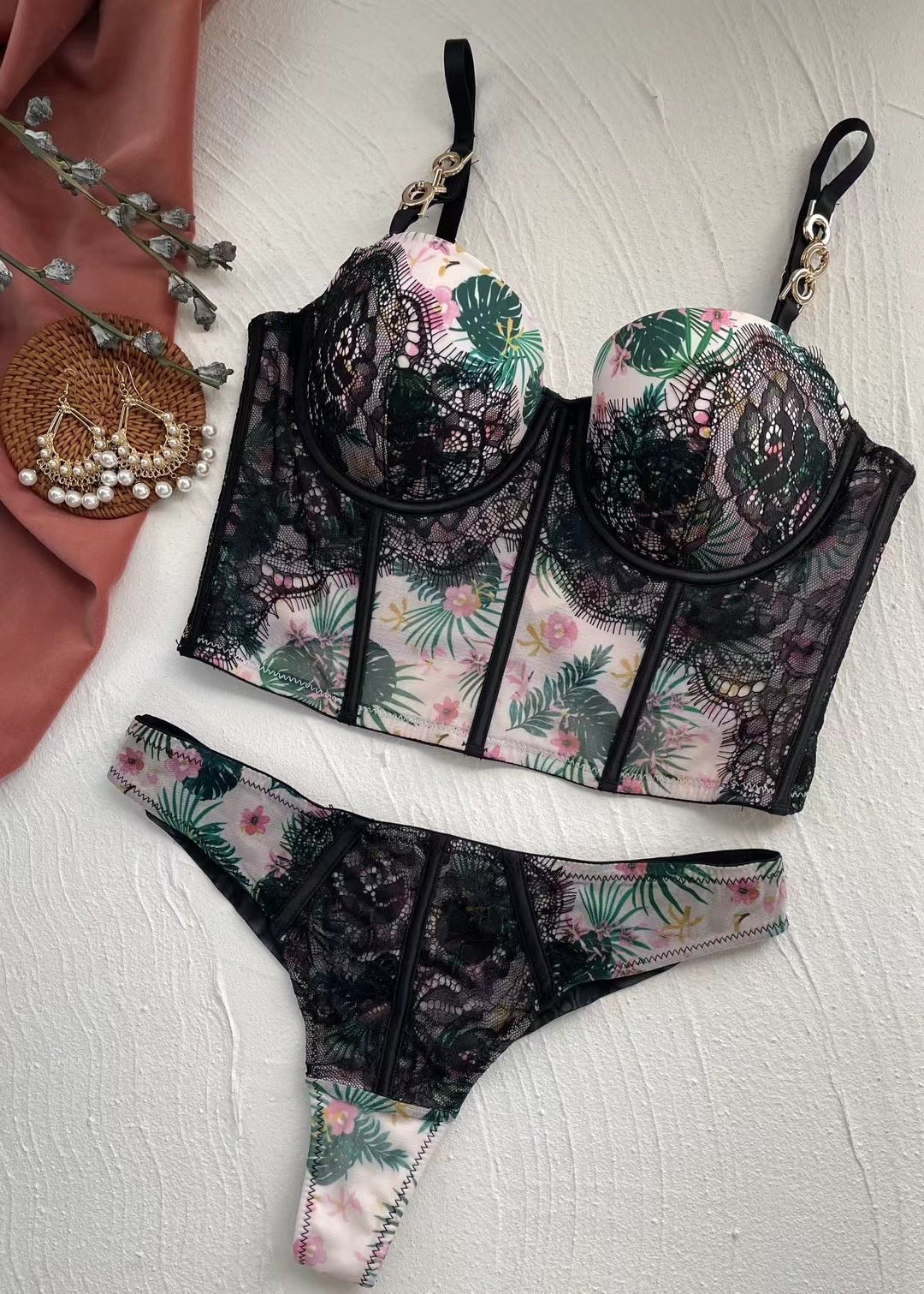 Secret Garden Romantic Push - Up Slim - Fit Corset - gosundaymarket